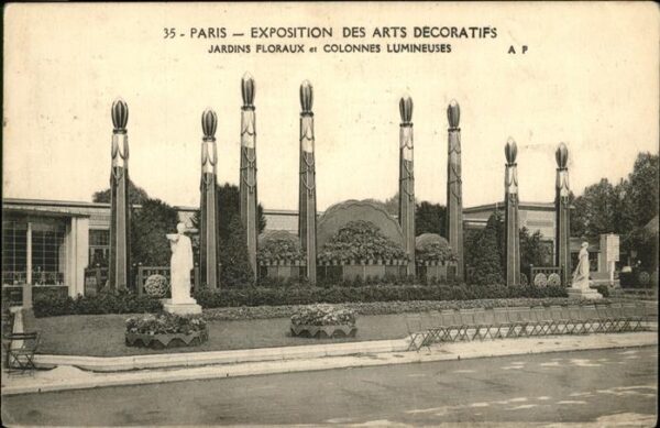 Exposition Arts Decoratifs Paris 1925 Jardins Floraux Colonnes Lumineuses