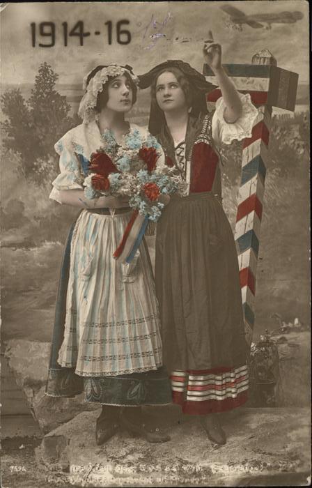 Militaria WK2 Tracht Frauen Elsass Flugzeug