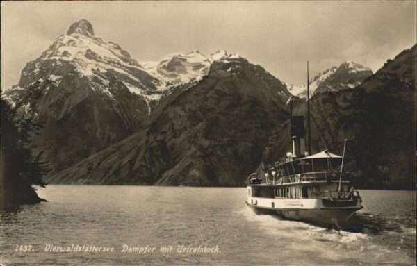 Vierwaldstaettersee SZ Dampfer Urirotstock