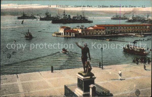 Toulon Var Carre du Port Genie Maritime et la Dars