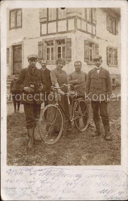 Fahrrad Gruppenfoto Bahnpost-Stempel