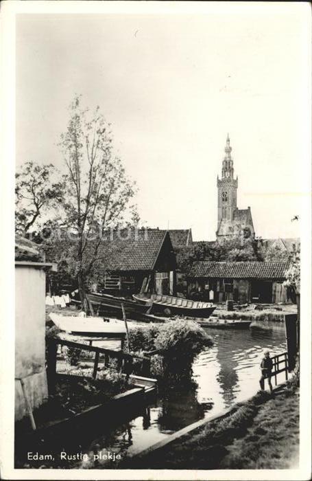 Edam Rustig plekje Kanal Kirchturm