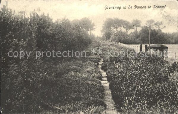 Schoorl Grensweg in de Duinen
