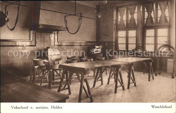 Helder Vakschool v meisjes Waschlokaal