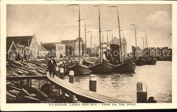 Volendam Langs den Dyk Fischerboote Hafen