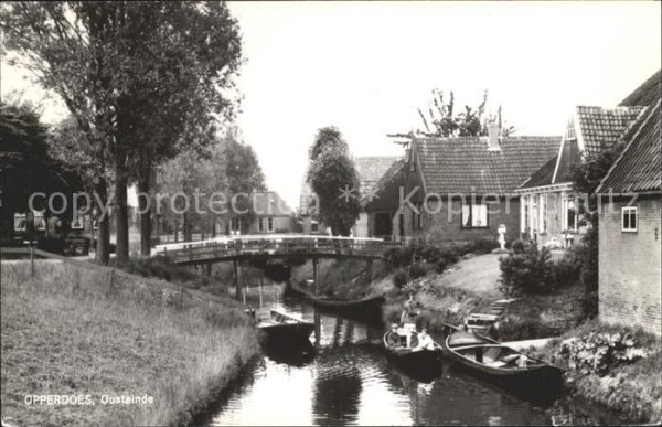 Opperdoes Oosteinde Kanal Brücke Kahn