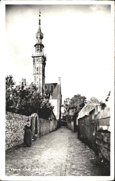 Veere Oud straatje Stadhuis Historisches Rath