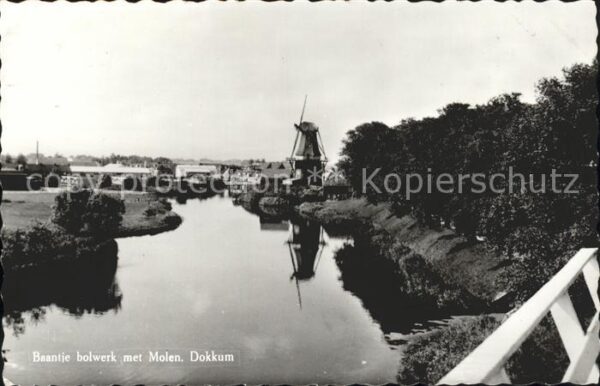 Dokkum Baantje bolwerk met Molen Windmühle