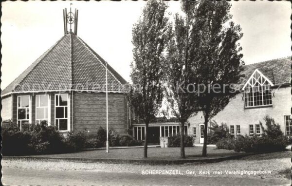Scherpenzeel Geref. Kerk met Verenigingsgebouw Kirch