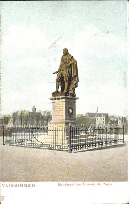 Vlissingen Standbeeld van Admiraal de Ruyter Denkm
