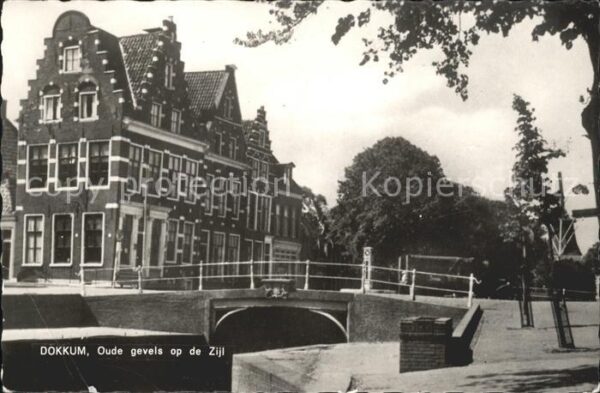 Dokkum Oude gevels op de Zijl Brug