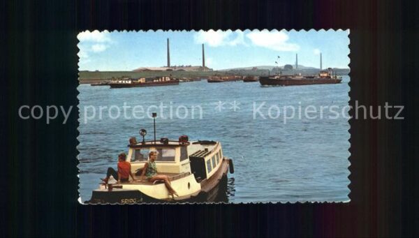 Tolkamer Lobith Riviergezicht Rhein Motorboot Frachtkah