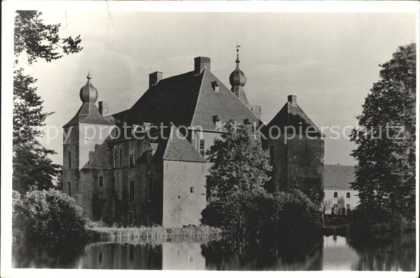 Vaassen Kasteel Cannenburch Schloss