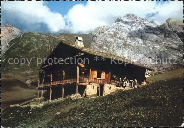Bauernhaus Schweiz Vieux Chalet dans la Montagne