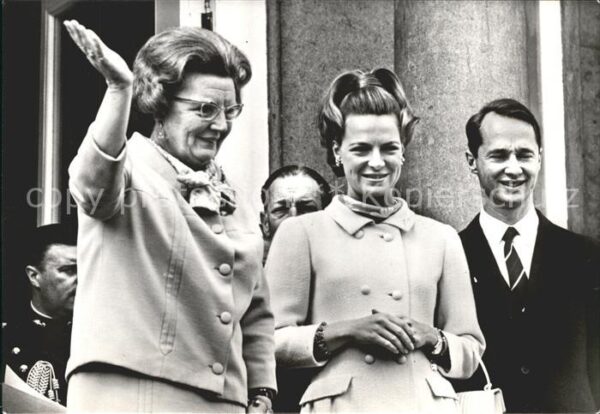 Adel Niederlande Königin Juliana Prinzessin Irene Prinz