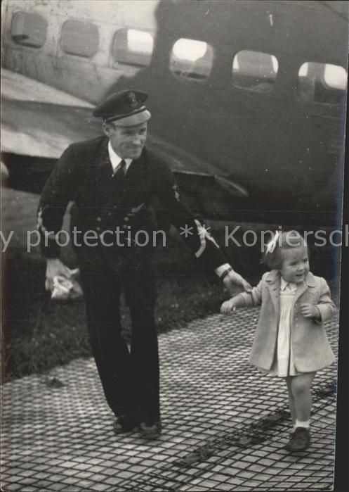Adel Niederlande Flugzeug