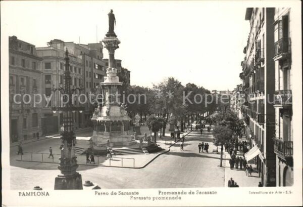 Pamplona Navarra Paseo de Sarasate Monumento