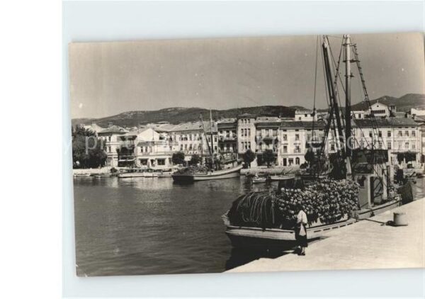 Crikvenica Kroatien Hafen Fischkutter