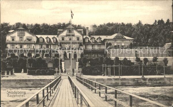 Skodsborg Badehotel mit Seebrücke