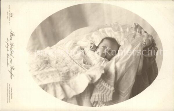 Adel Preussen Prinz Friedrich als Baby