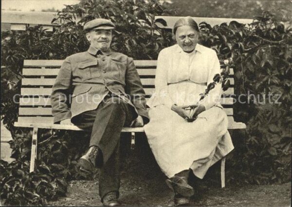 Politiker Lenin and Nadeschda Konstantinowna  Kru