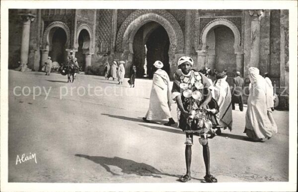 Meknes Bab Mansour Le Porteur d´eau