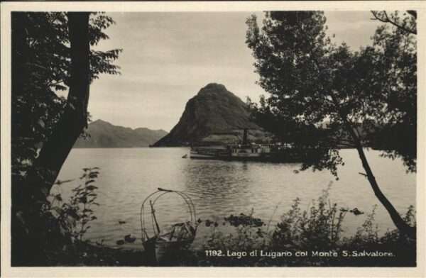 Lago di Lugano TI col Monte S. Salvatore