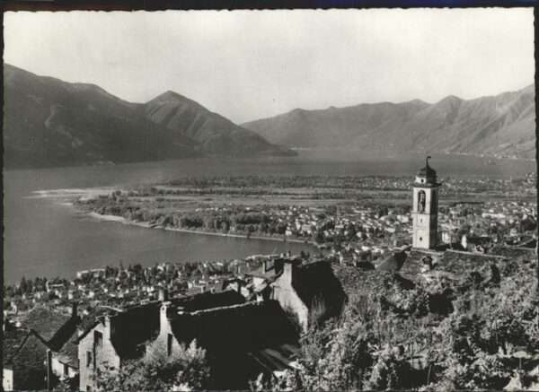 Brione vista su Locarno
