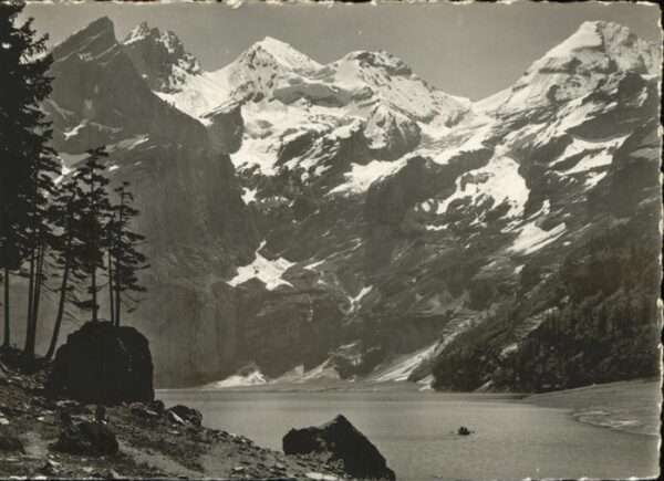 Kandersteg BE Oeschinensee Blümlisalp