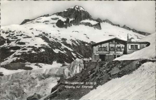 Rhonegletscher Glacier du Rhone Eingang Eisgrotte