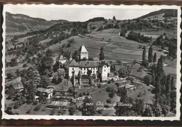 Blonay Chateau de Blonay par avion