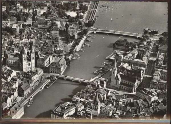 Zuerich Grossmünster und Fraumünster