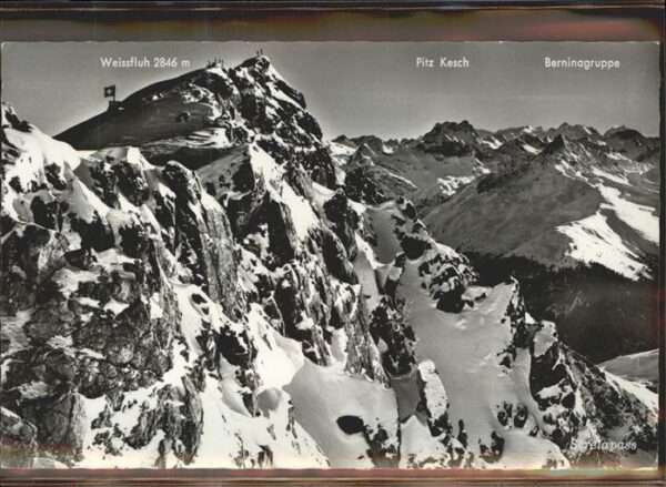 Parsenn Strelapass Weissfluh mit Blick gegen Pi
