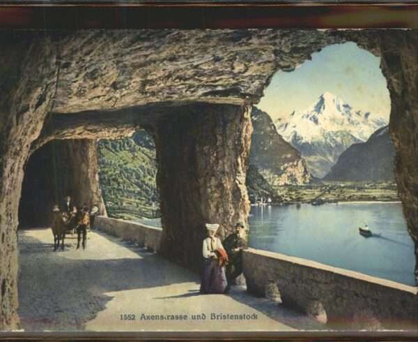 Bristen Uri Axentrasse mit Bristenstock Bristensee