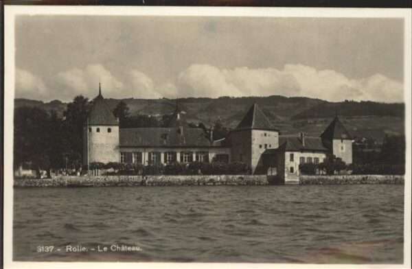 Rolle VD Le chateau Lac Leman