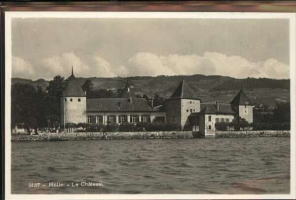 Rolle VD Le chateau Lac Leman