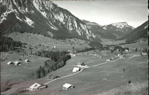 Grimmialp Panorama Grimmialp_Schwenden Turnen und