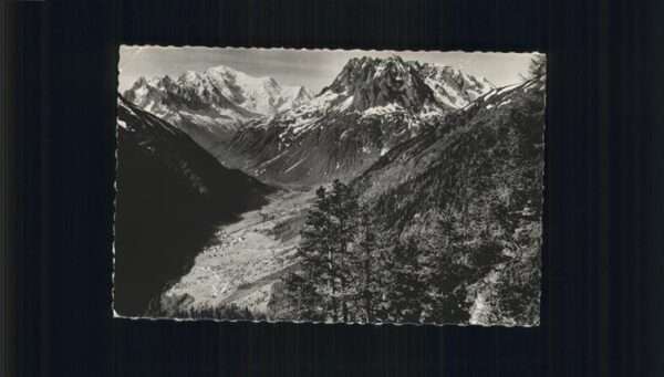 Vallorcine Haute Savoie Mont les Aiguilles Rouges et le Mont Bl