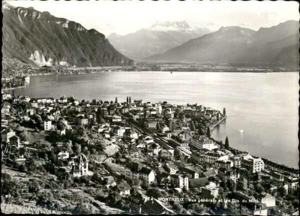 Montreux VD Vue generale et les Dents du Midi