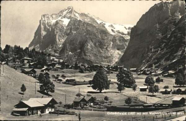 Grindelwald Ortsansicht mit Wetterhorn