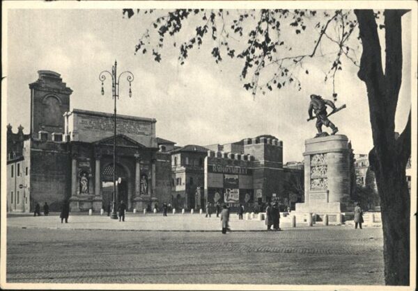 Rom Roma Porta Pia e Monumento al Bersagliere De