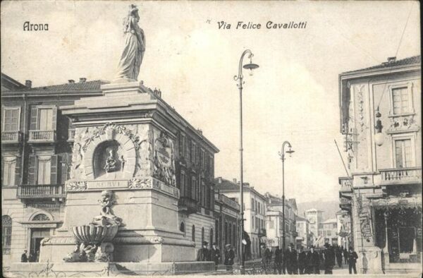 Arona Lago Maggiore Via Felice Cavallotti Munumento Denkmal