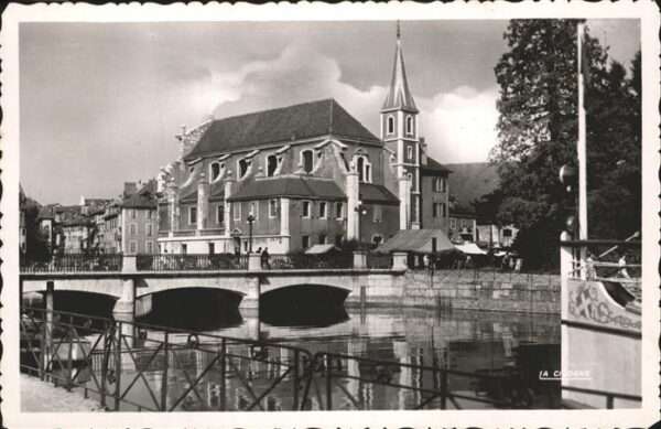 Annecy Haute-Savoie Eglise St. Francois de Sales pont