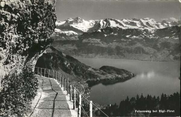 Rigi-Staffel Rigi First Felsenweg
