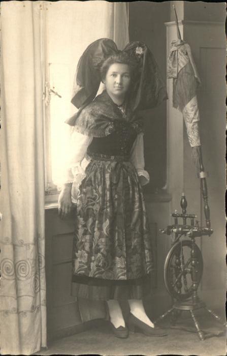 Spinnen Handwerk Tracht