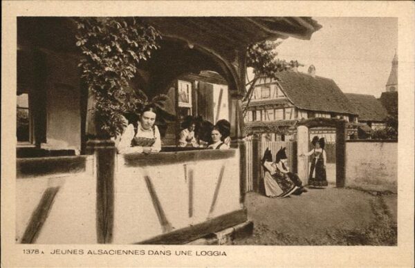 Trachten Dans une Loggia Jeunes Alsaciennes
