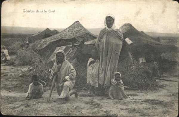 Asien Asia Gourbis dans le Bled