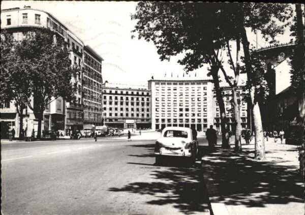 Belgrad Serbien Trg Marksa l Engelsa