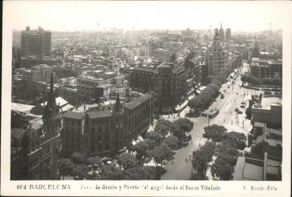 Barcelona Cataluna Paseo de Gracia Puerto del Angel Barco