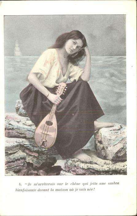 Mandoline Frau